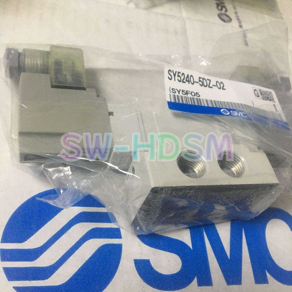 1PCS  for SMC Solenoid Valve SY5240-5DZ-02 Freight Free