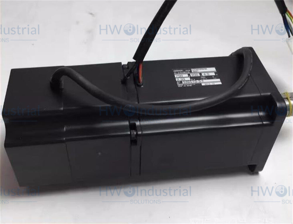 1/Piece  R88M-U75030HA-BS1 Omron Servo Motor