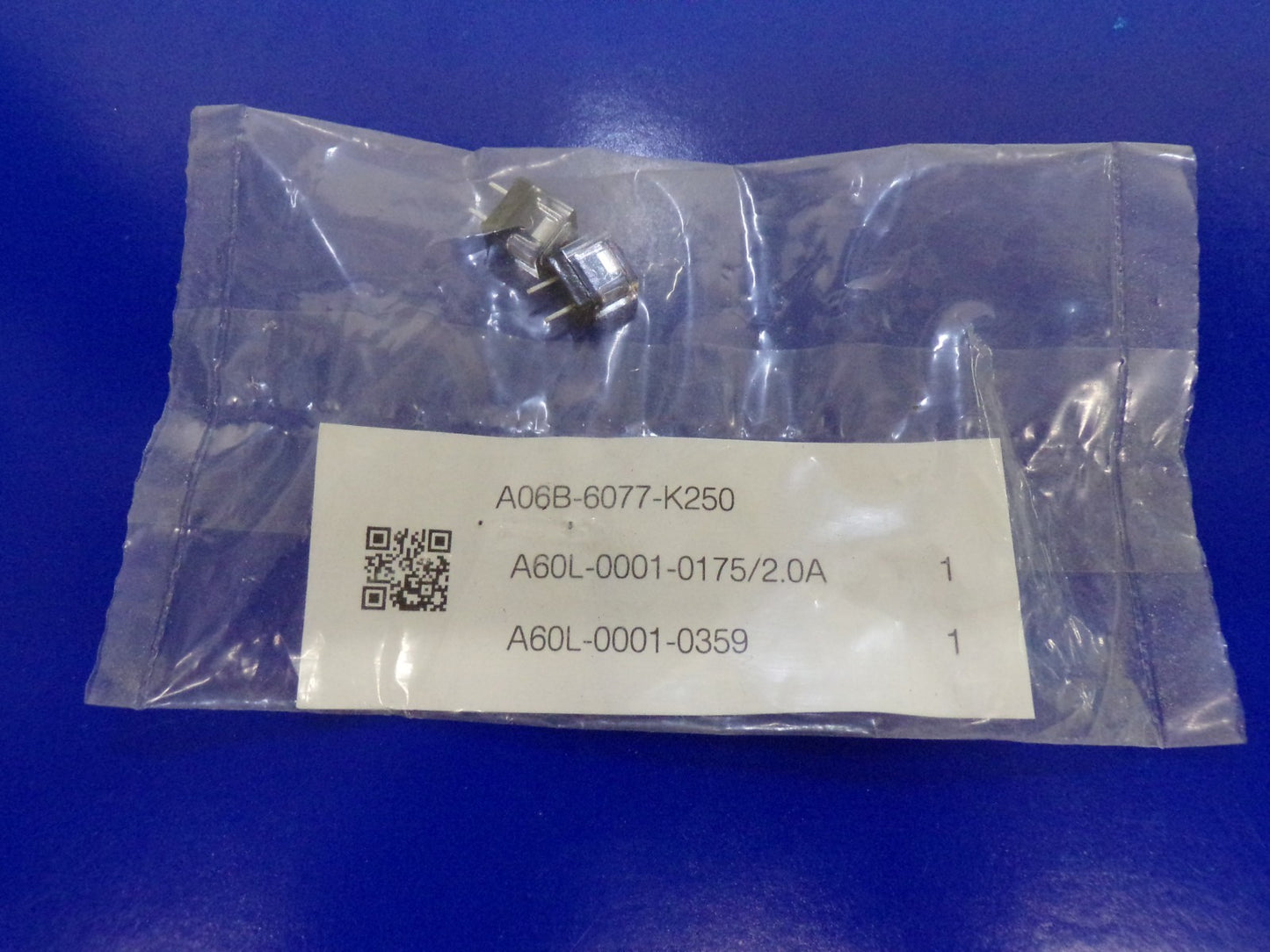 5PCS FANUC A60L-0001-0175/2.0A Plug-In Fuse 2.0 amp, 250VAC (DAITO HM20)