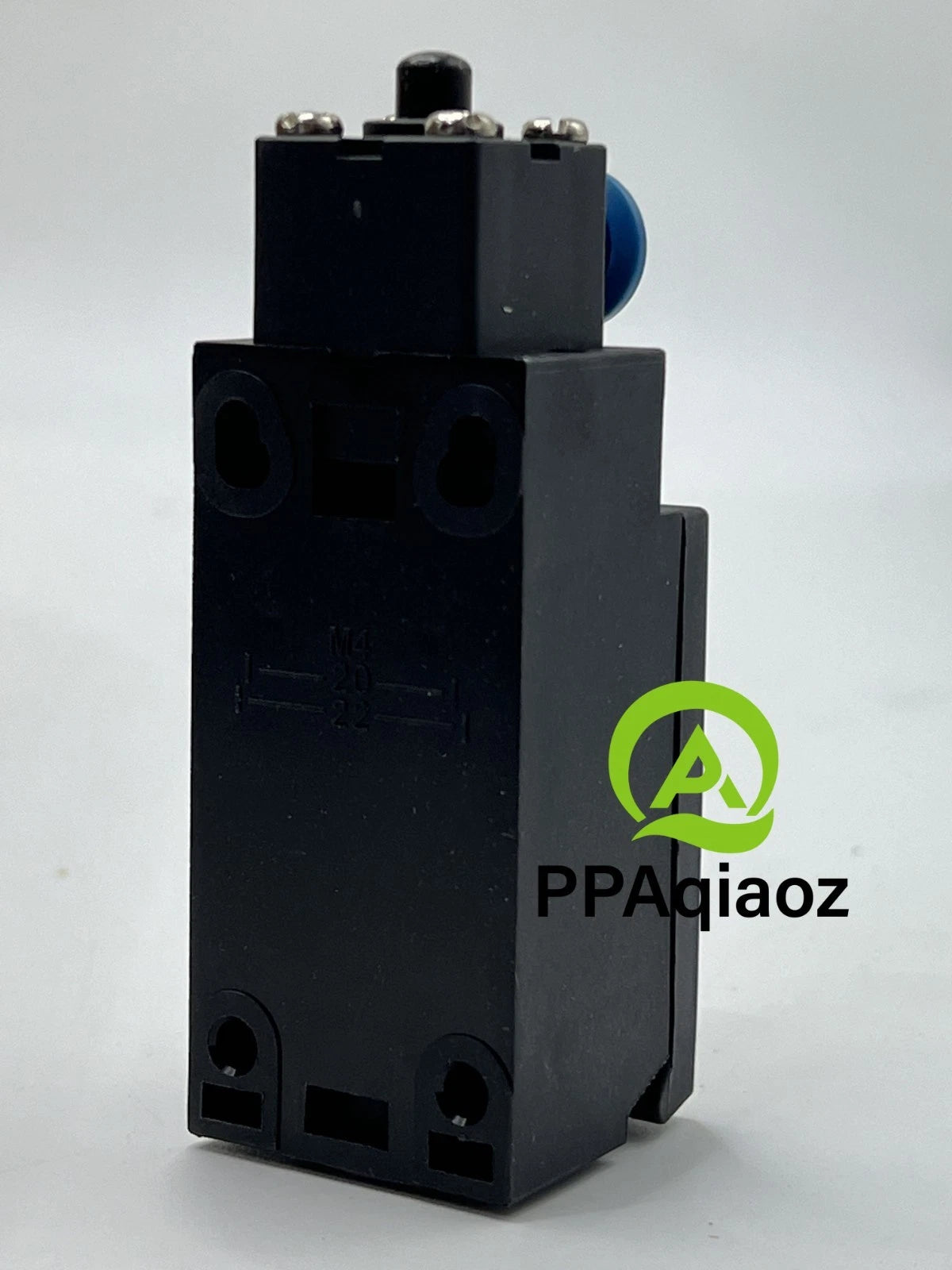 1PCS OMRON   limit switch D4N-2B31R Fast Shipping