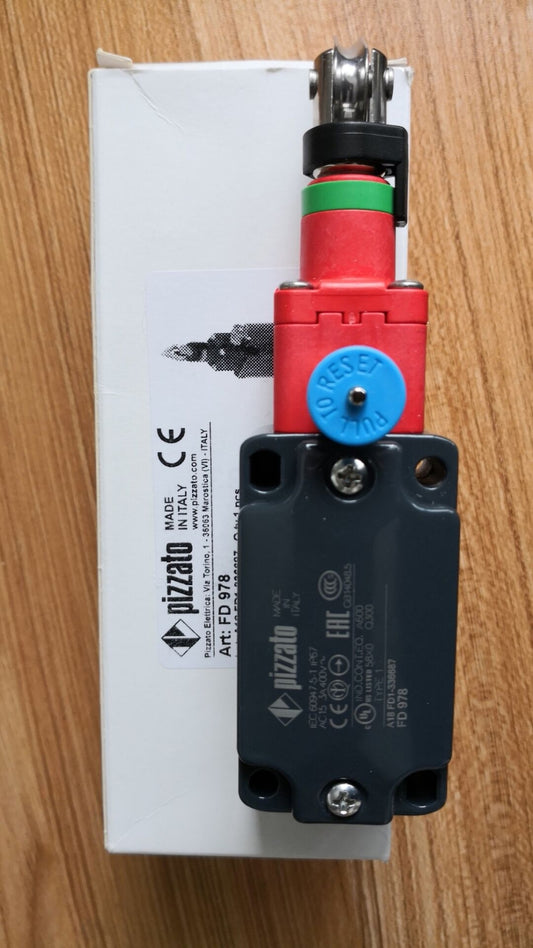 1pcs Pizzato FD 978 Pull Cord Switch