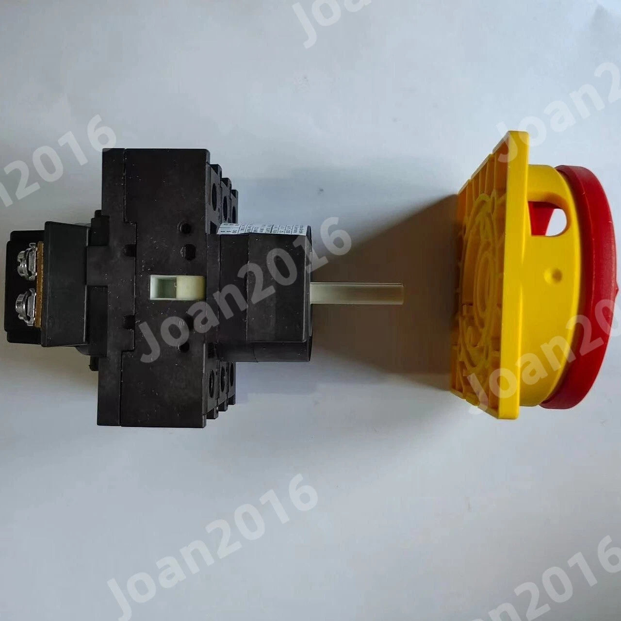 1pcs  EATON  P1-25/EA/SVB 25A  Load isolation switch #P