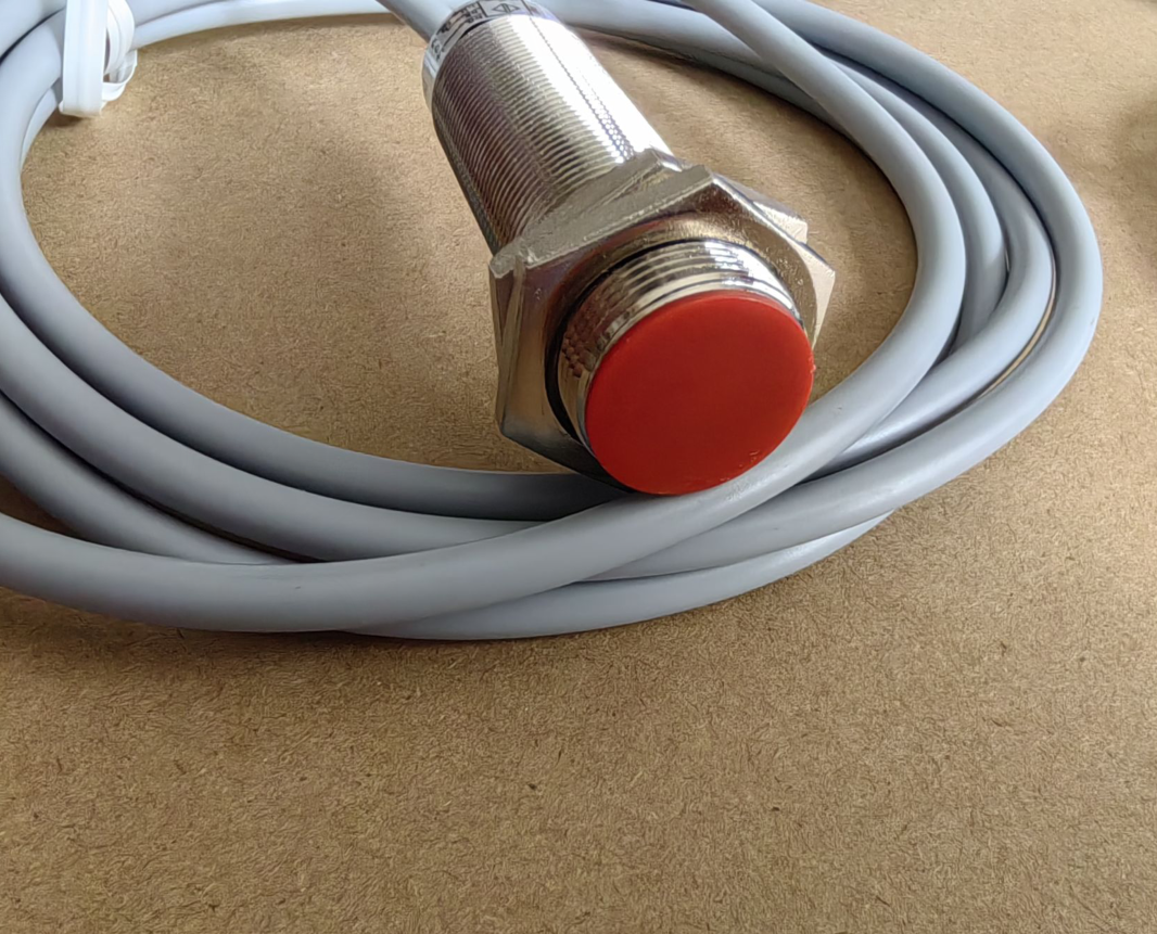 1/piece SI18-C5 PNP NO Sensor for AE-CO Inductive Proximity Switch
