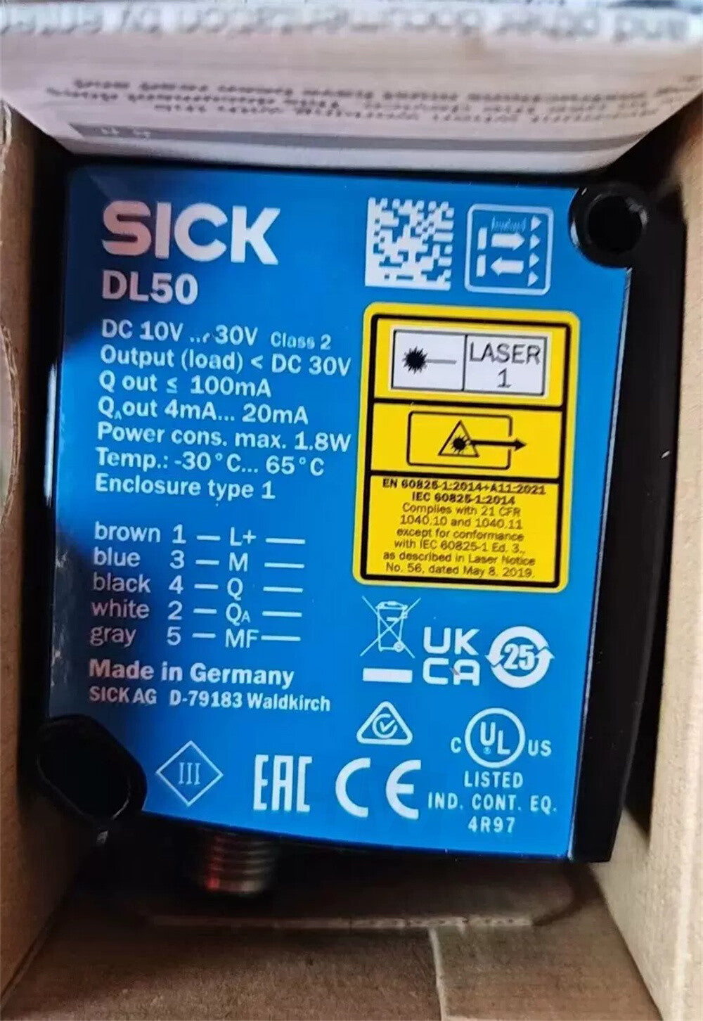 1/Piece  DL50-P1123 1047361 SICK Laser Distance Displacement Sensor