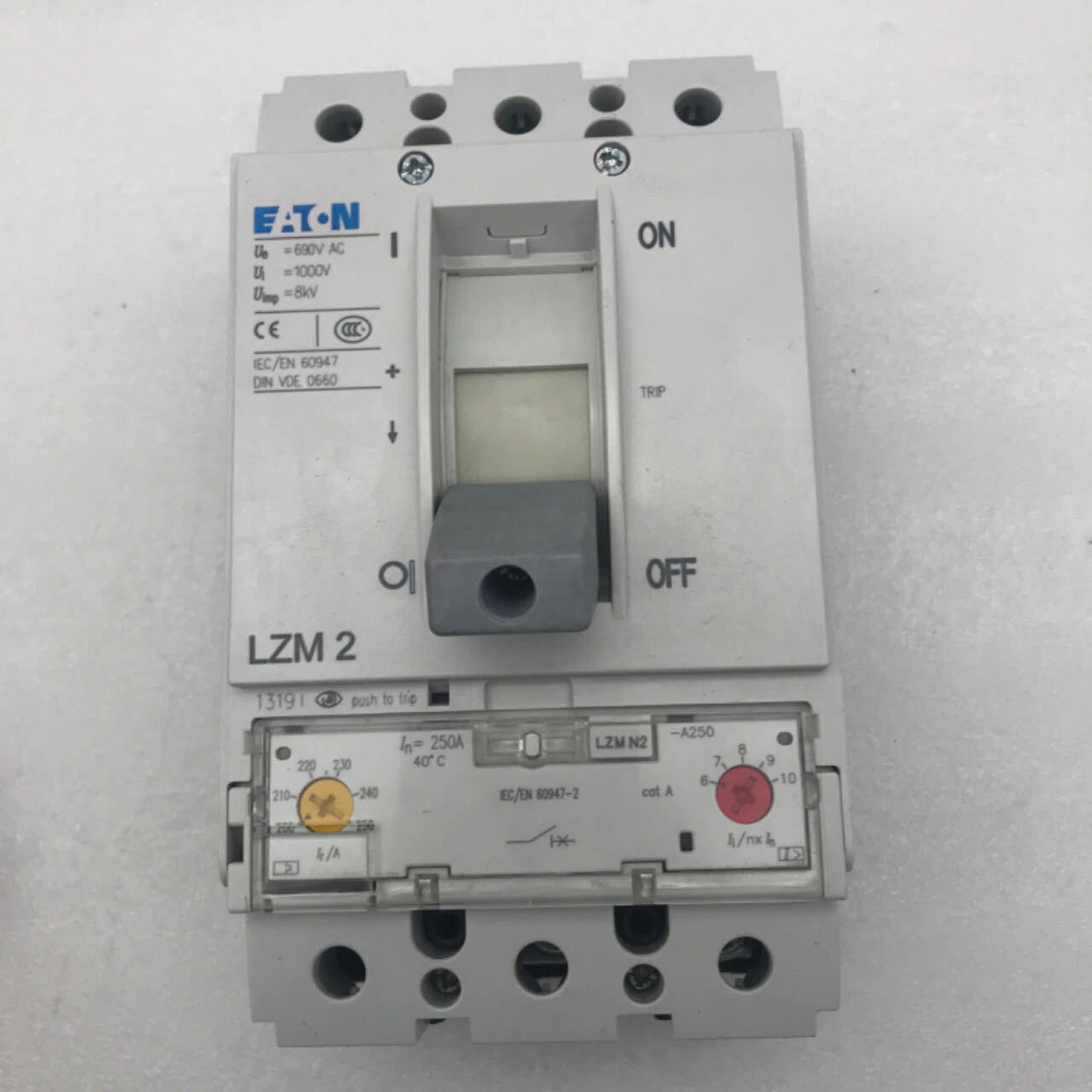 1PC  EATON LZMN2-A250 Circuit Breaker #P