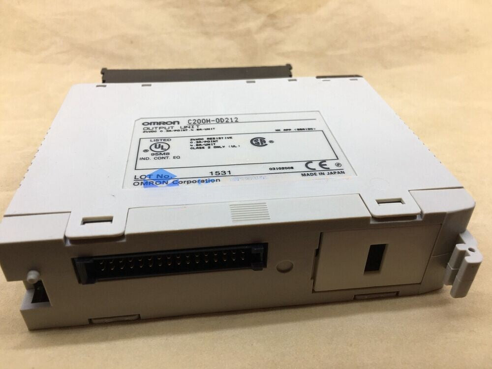 1PCS OMRON PLC C200H-OD212 C200HOD212