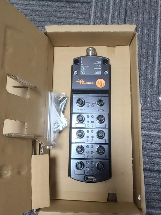 1pcs 　IFM CR2032  IO Module