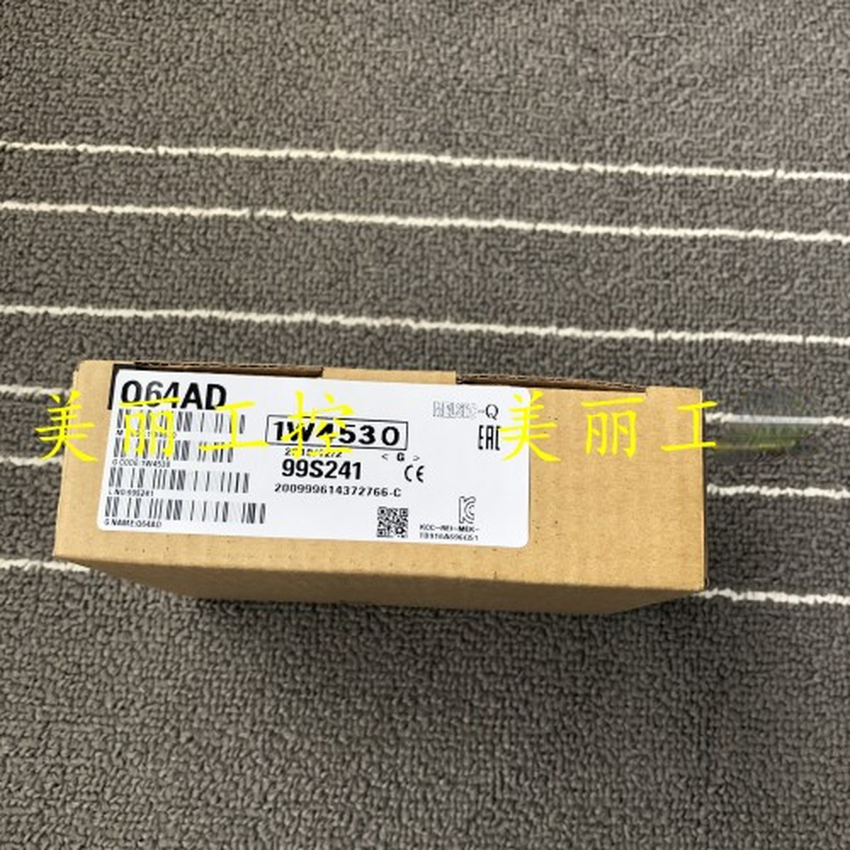 1pcs Mitsubishi PLC Analog Module Q64AD