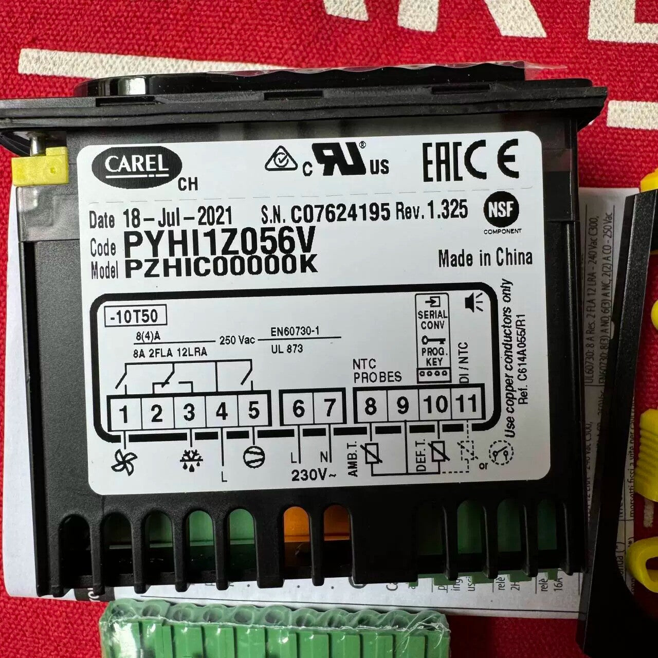 1/Piece  Temperature Controller PYHI1Z056V PZHIC00000K