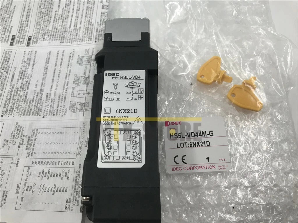 1pcs  IDEC HS5L-VD44M-G spring lock safety switch #P