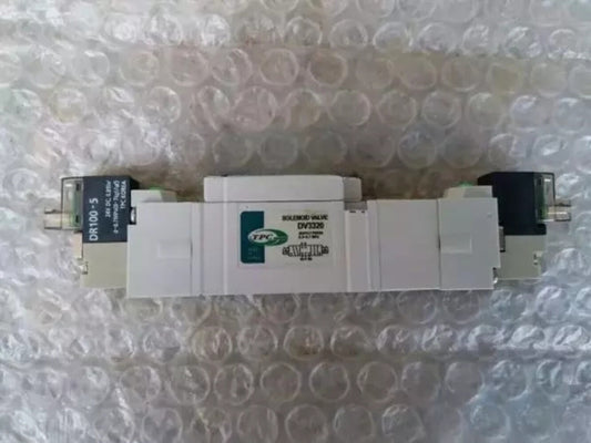 1PC  FOR TPC solenoid valve DV3320-5H-01 DC24V