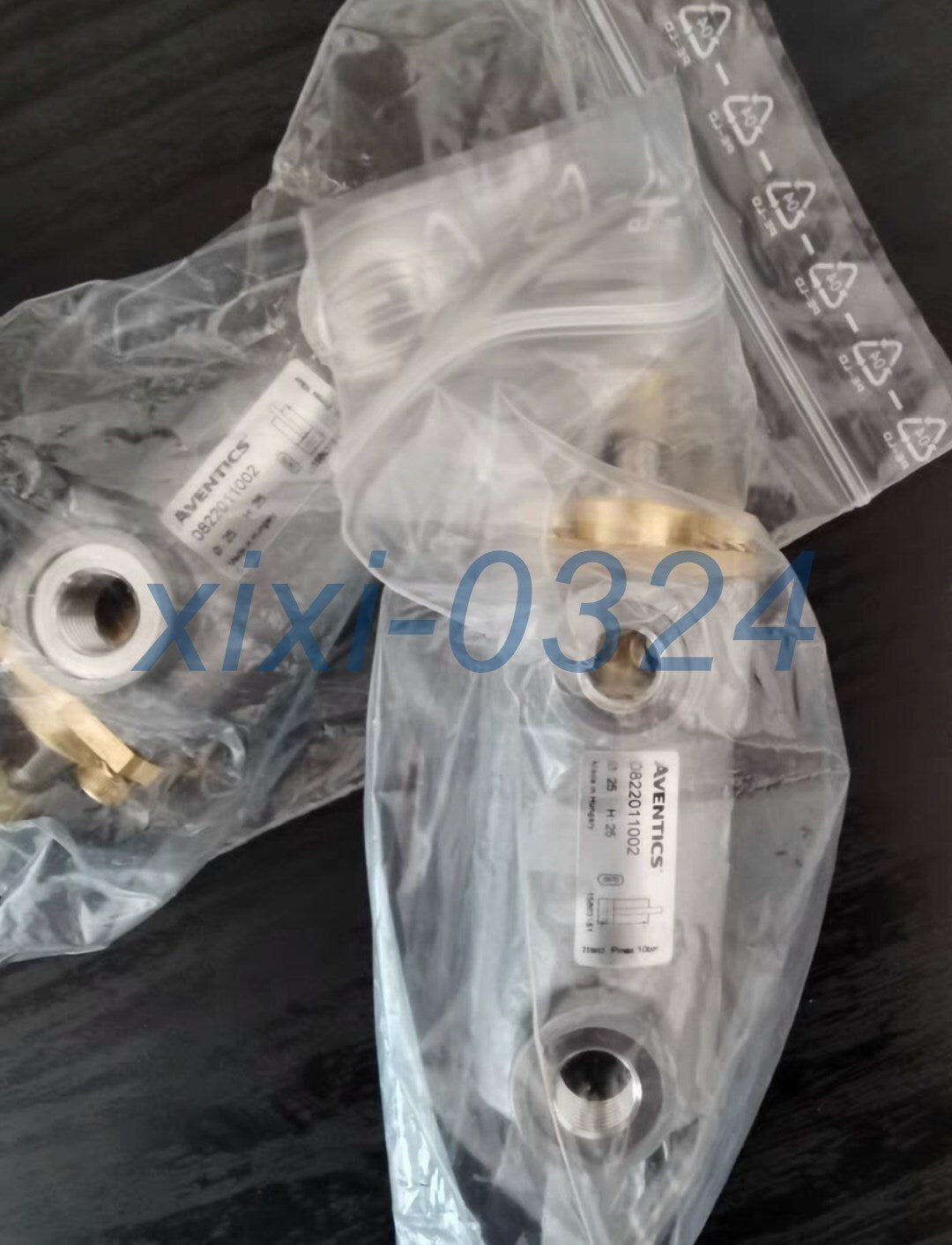1pcs  Aventics  0822011002  Pneumatic valve Free shipping