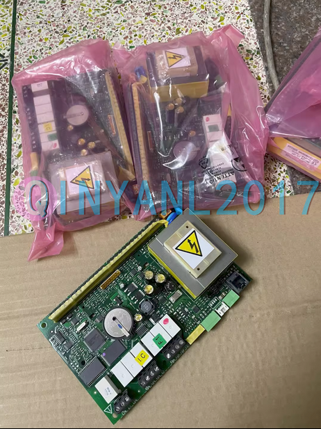 1PCS  CAREL Refrigeration Board 08789F Fast delivery