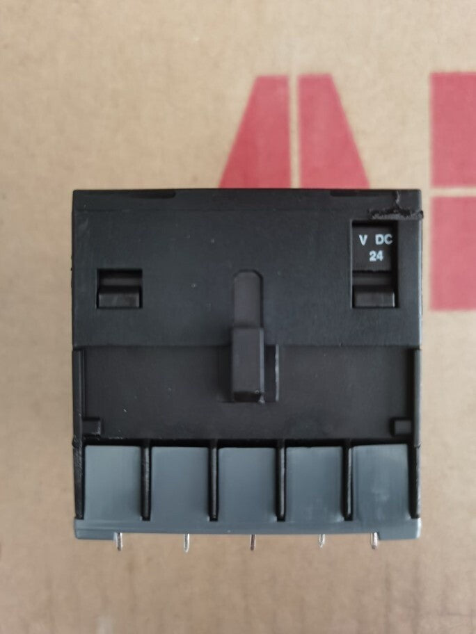 ABB Miniature Contactor BC7-30-10 BC7-30-10-P Coil Voltage 24V DC