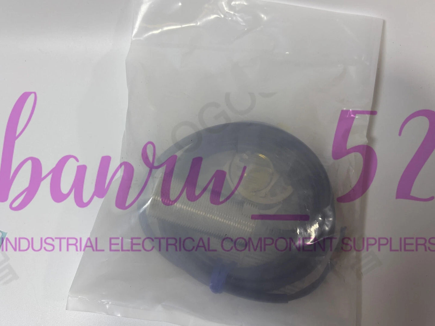 1PCS   OMRON E2E2-X10B1 Fast Ship #P