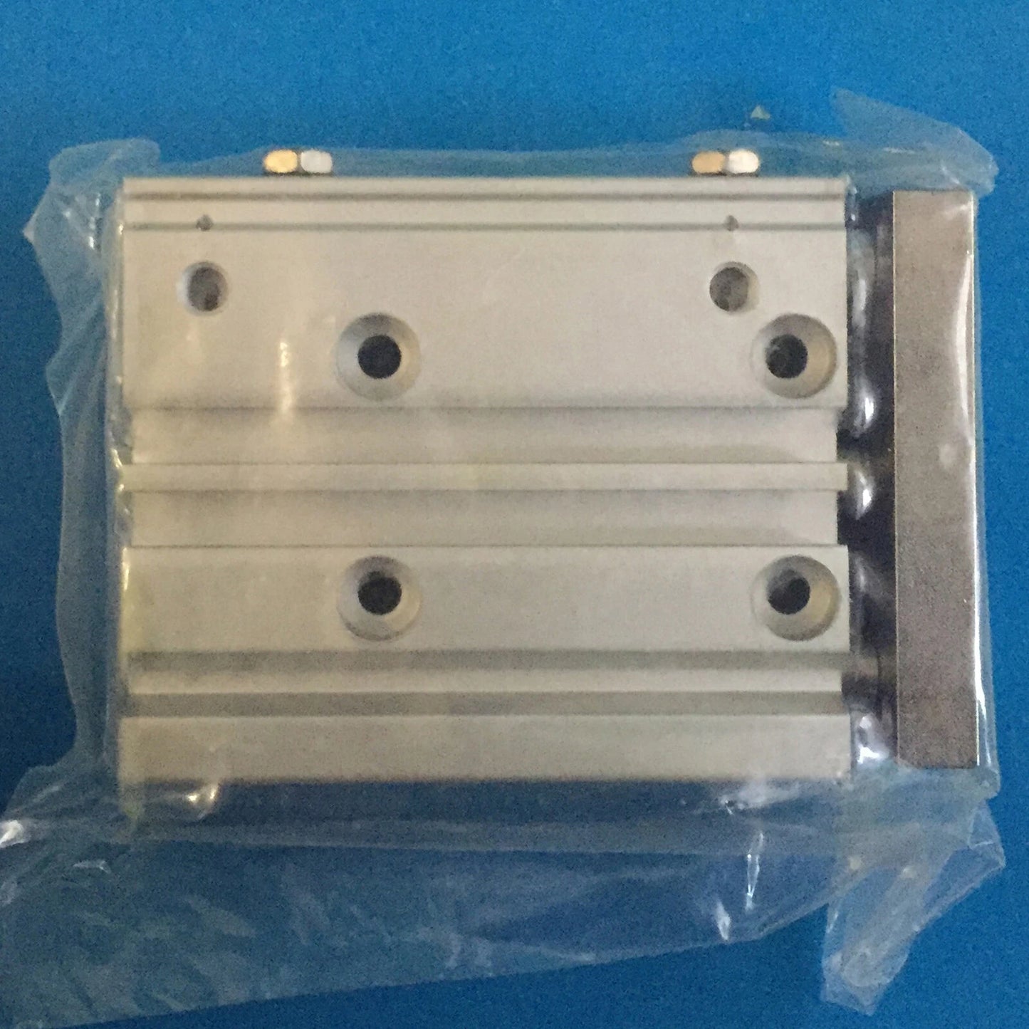 one  SMC MGPM12-40 guide cylinder Quality assurance #P