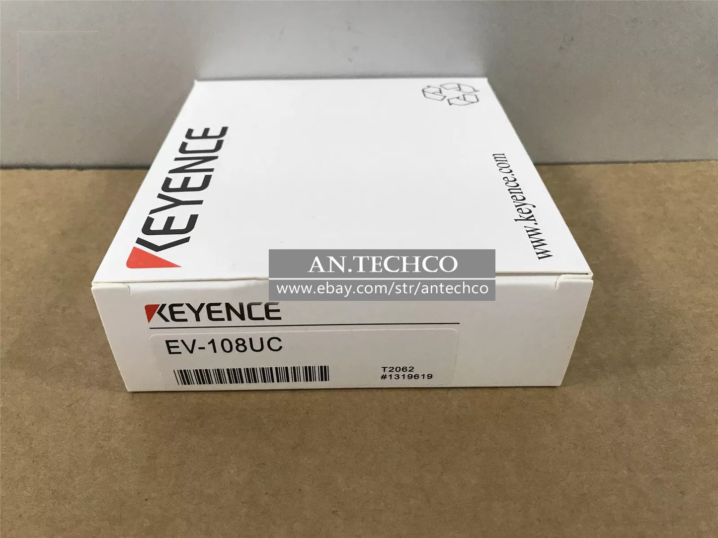 1pcs  Keyence   ones EV-108UC EV108UC sensor