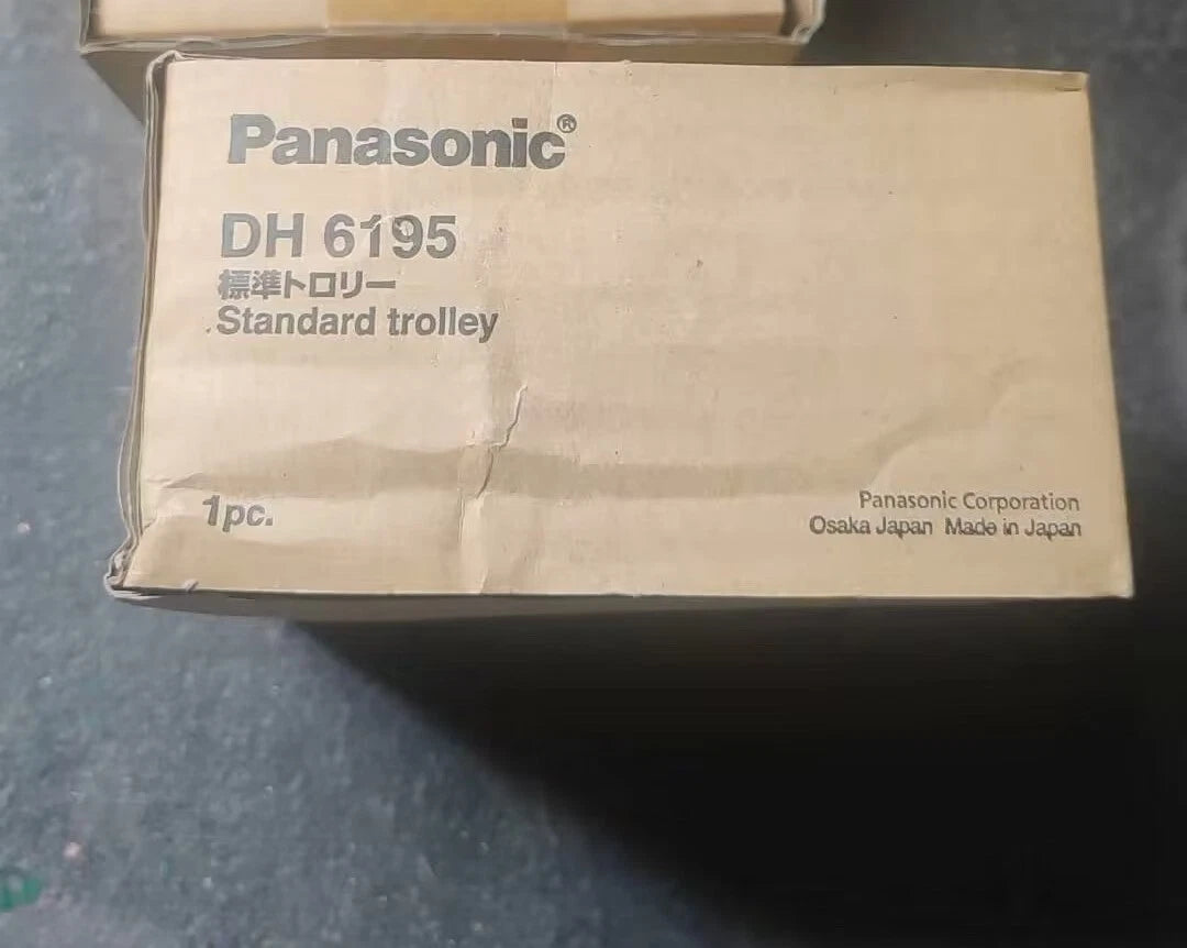 PANASONIC   DH6195  STANDARD TROLLEY  5P 300V 20A   ./UPS/