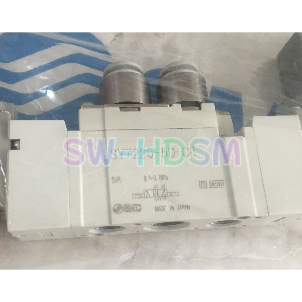 1PCS  for SMC Solenoid Valve SY7220-5D-C8 Freight Free