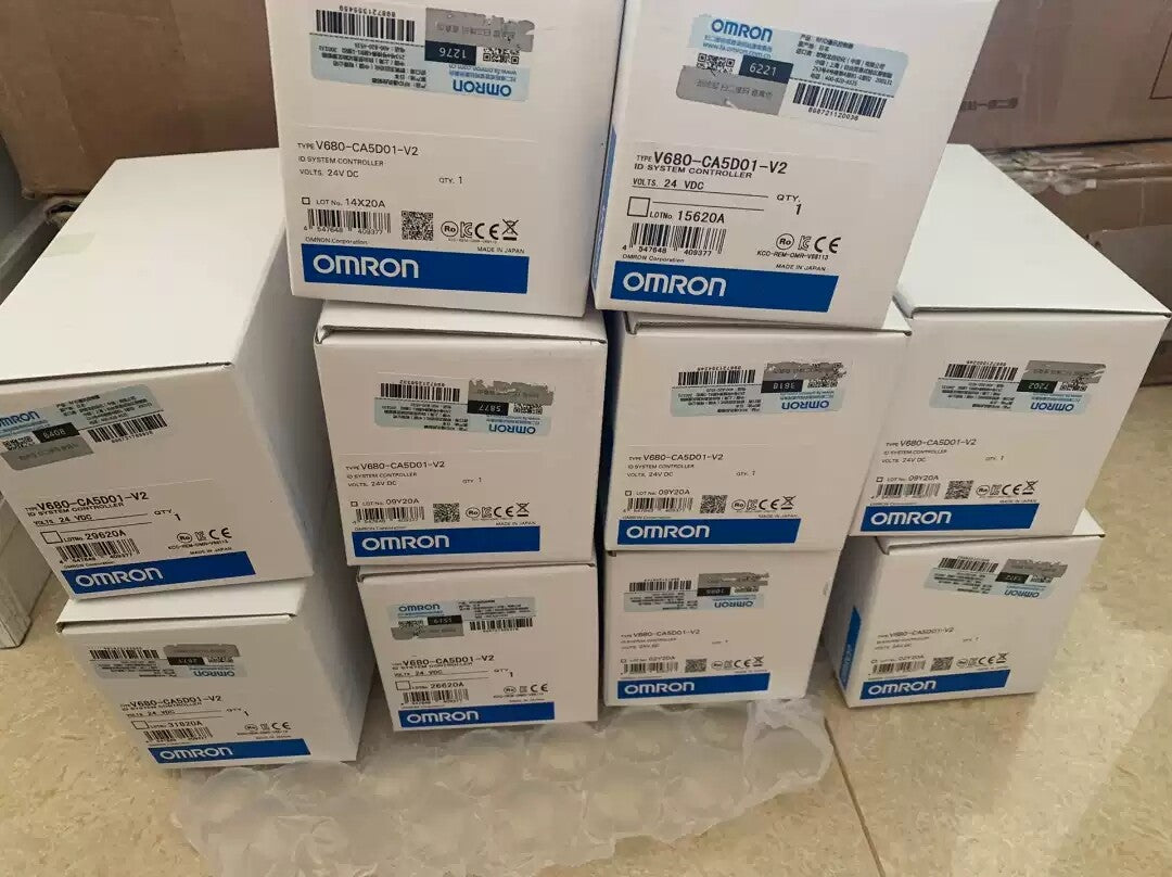 1pcs Omron V680-CA5D01-V2 ID SYSTEM CONTROLLER