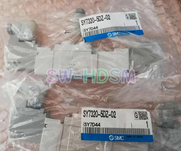 1PCS  For SMC SY7320-5DZ-02 Solenoid Valve SY73205DZ02 freight free