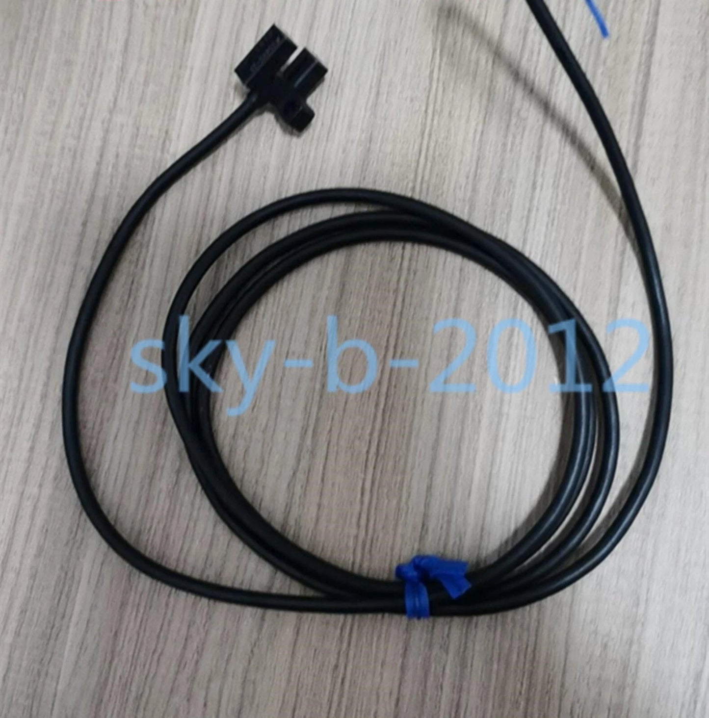 1 pcs  Omron Photoelectric Sensor EE-SX953-W 5-24VDC 1M #P