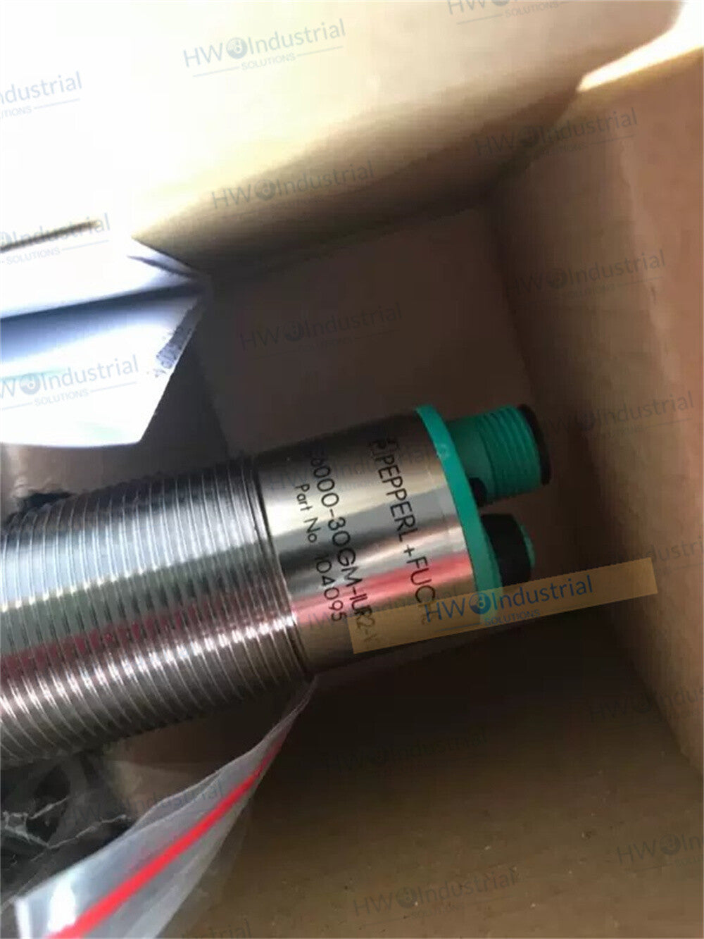 1/Piece UC6000-30GM-IUR2-V15 P +F Ultrasonic Sensor 104095