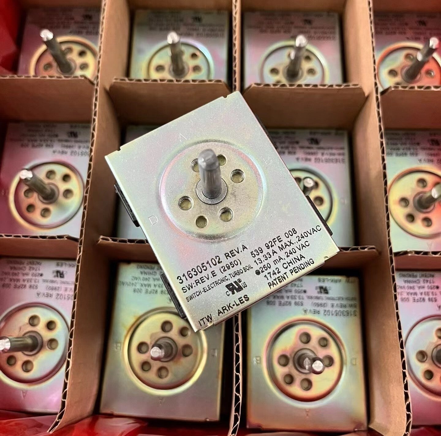 1pc ‎Control Switch 2.55 x2.3 x 2.1cm 316305102 REV.A 13.33A 240VAC