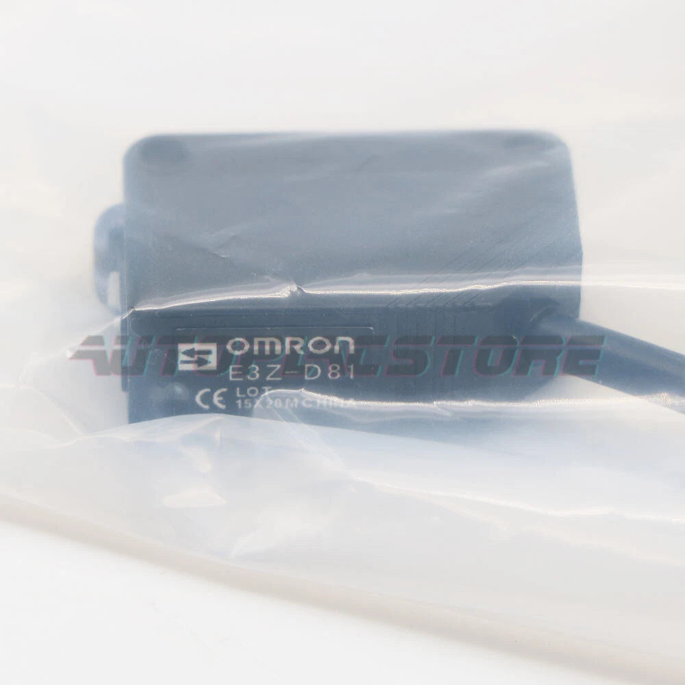 1Pcs Omron E3Z-D81  Photoelectric Switch Sensor  Free shipping #P