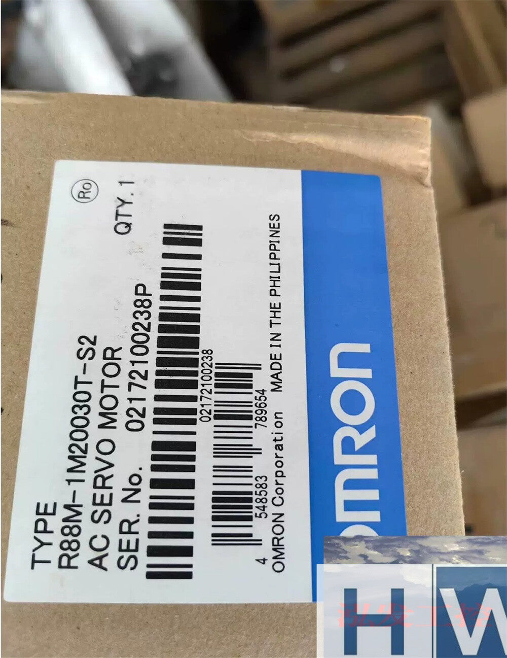 1/Piece  R88M-1M20030T-S2 R88M Omron Servo Motor