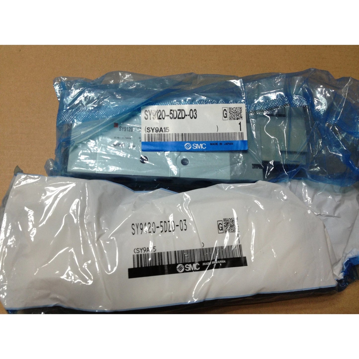ONE   SMC solenoid valve SY9120-5DZD-03 FREE SHIPPING #P