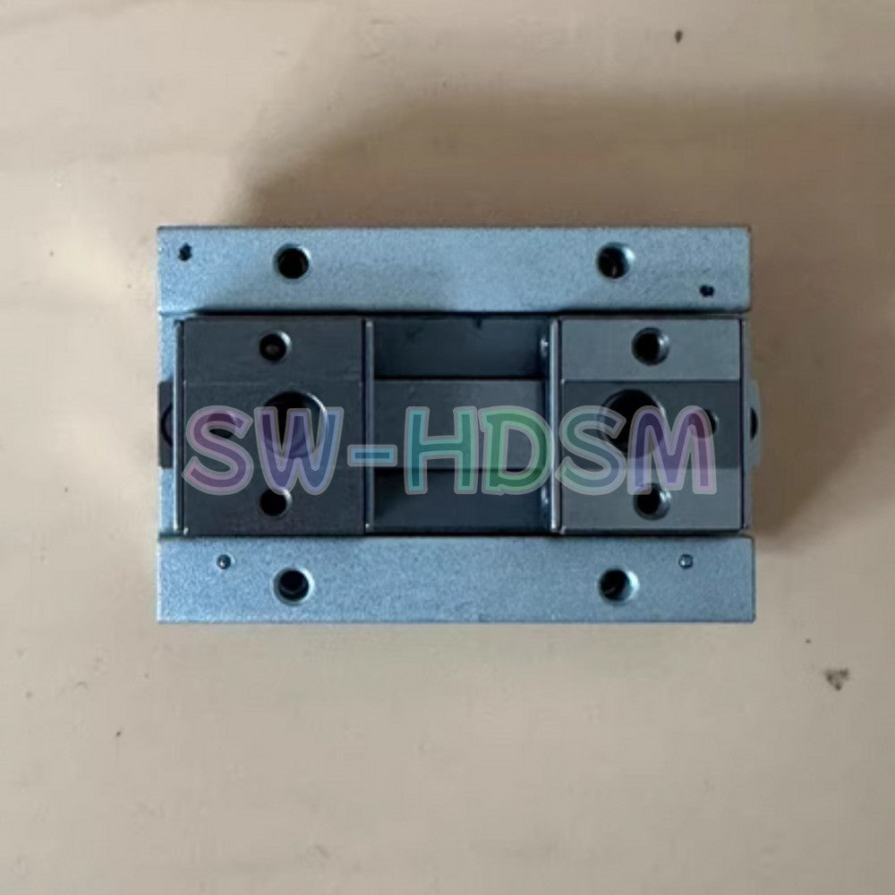 1PCS  for SMC Pneumatic Finger MHF2-8D1R Freight Free