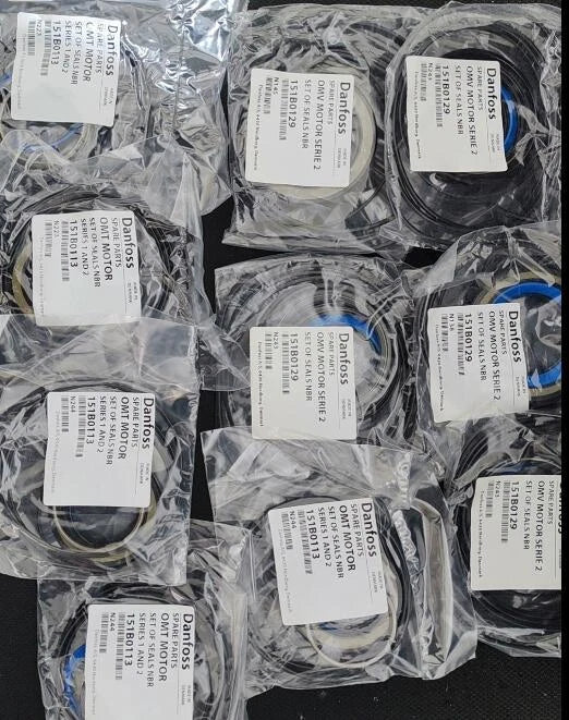 . DANFOSS 151B0129 Hydraulic motor seal  1pcs Free Shipping #P
