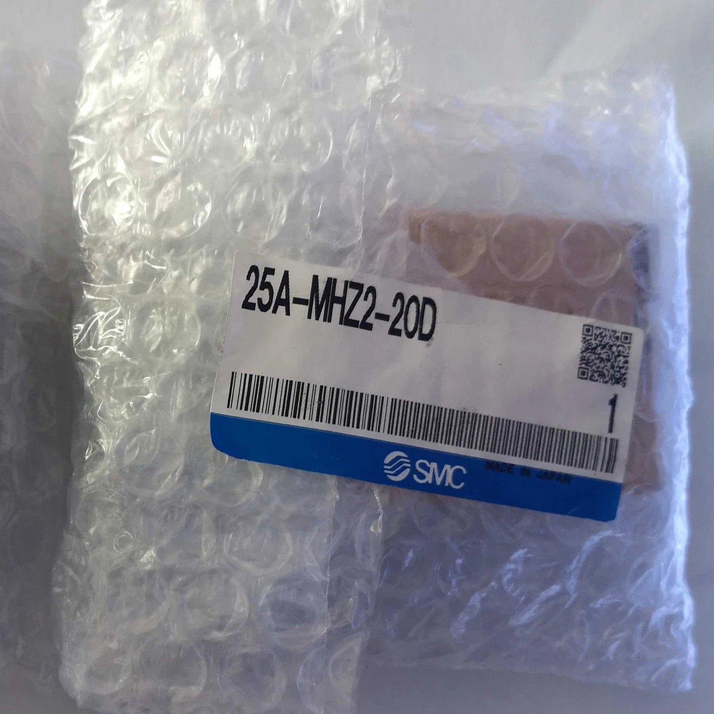 1PC  SMC 25A-MHZ2-20D Finger cylinder Fast Delivery #P