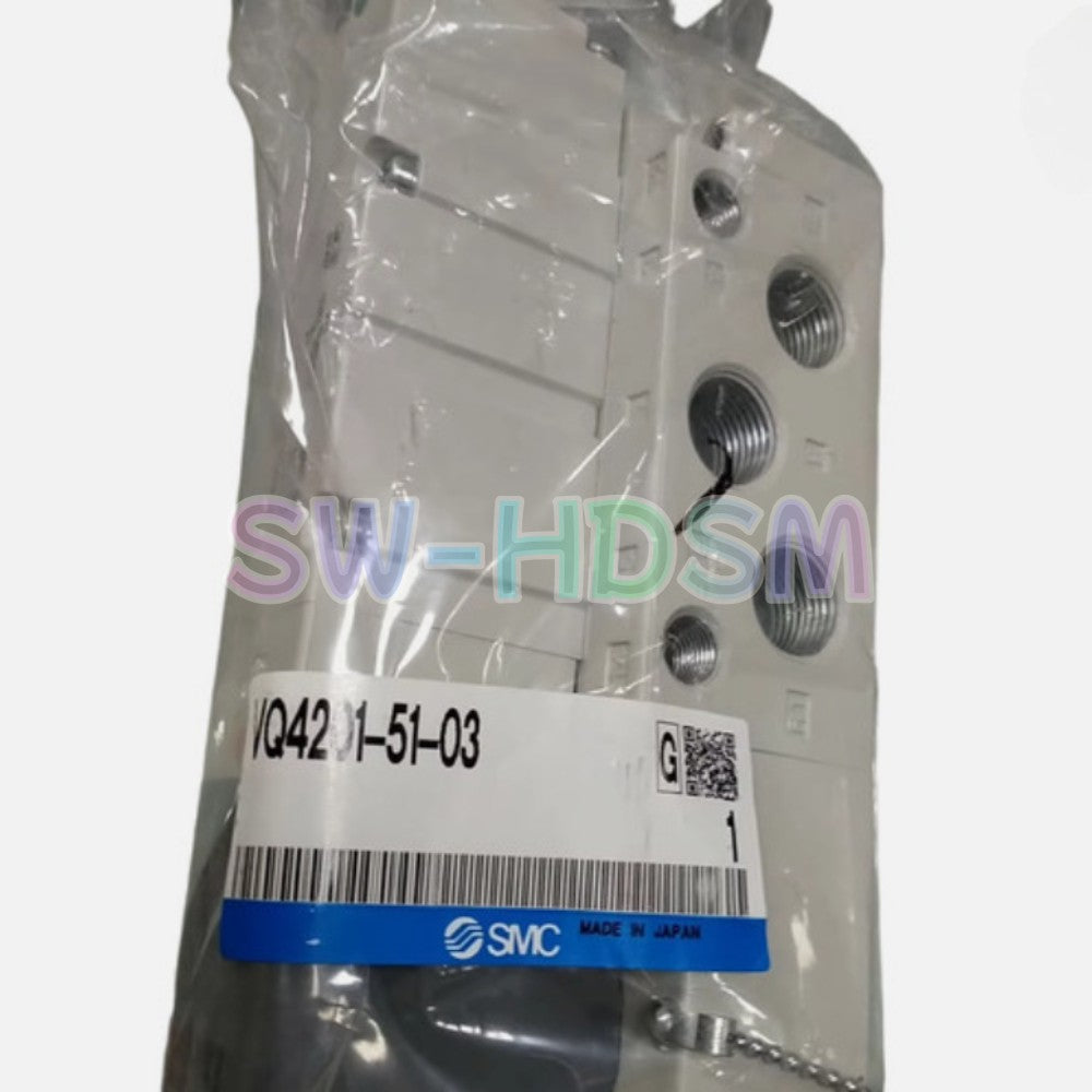 1PCS  FOR SMC solenoid valve VQ4201-51-03 freight free