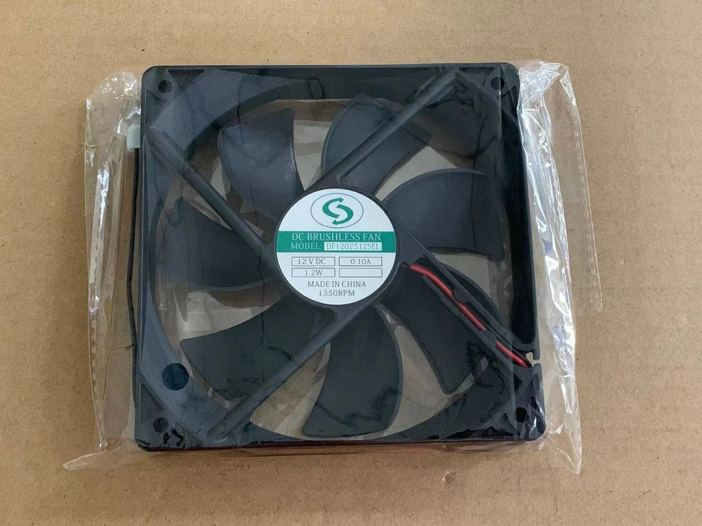 DF1202512SEL 12V 0.10A 1.2W 12CM 2-wire silent chassis power supply fan