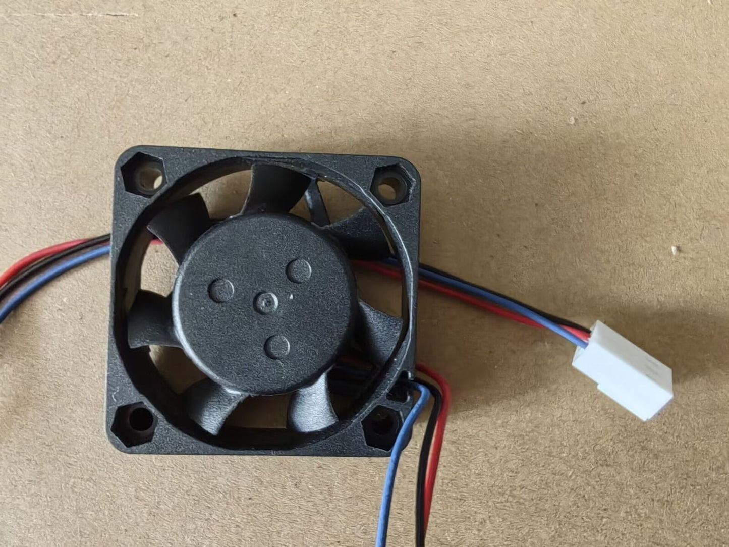 1PC CROWN 4010 AGE04010F12H DC12V 0.11A 3-wire Cooling Fan