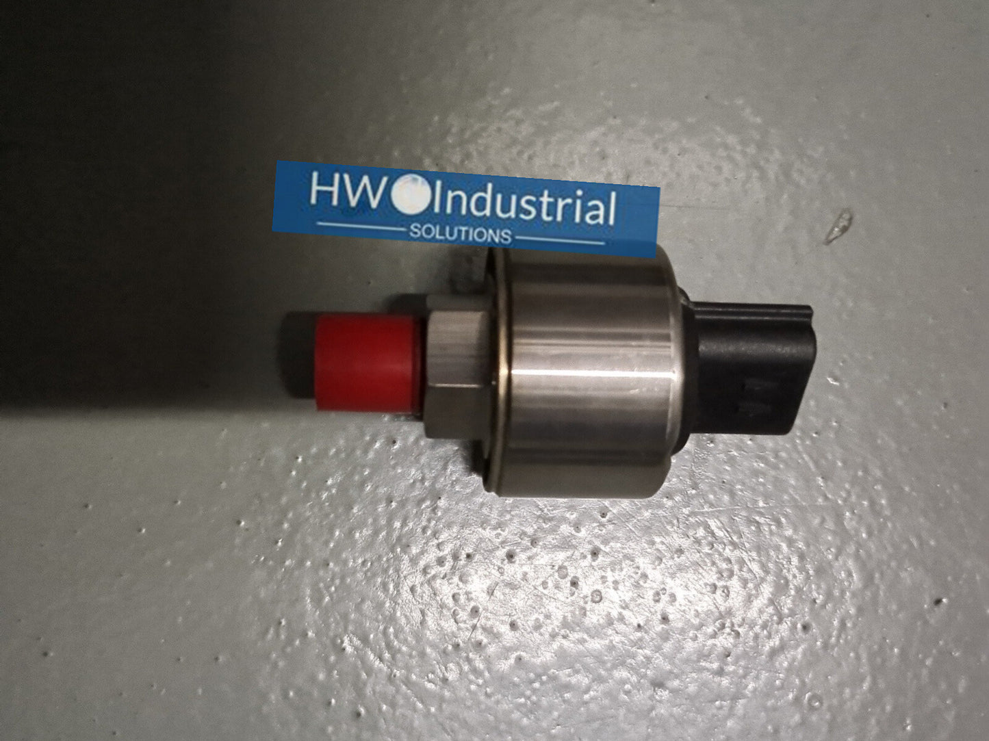 YORK 025-28678-007 Central Air Conditioning Suction Pressure Transmitter Sensor