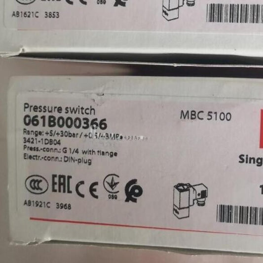 1PCS  for Danfoss 061B000366 Pressure Switch Freight Free