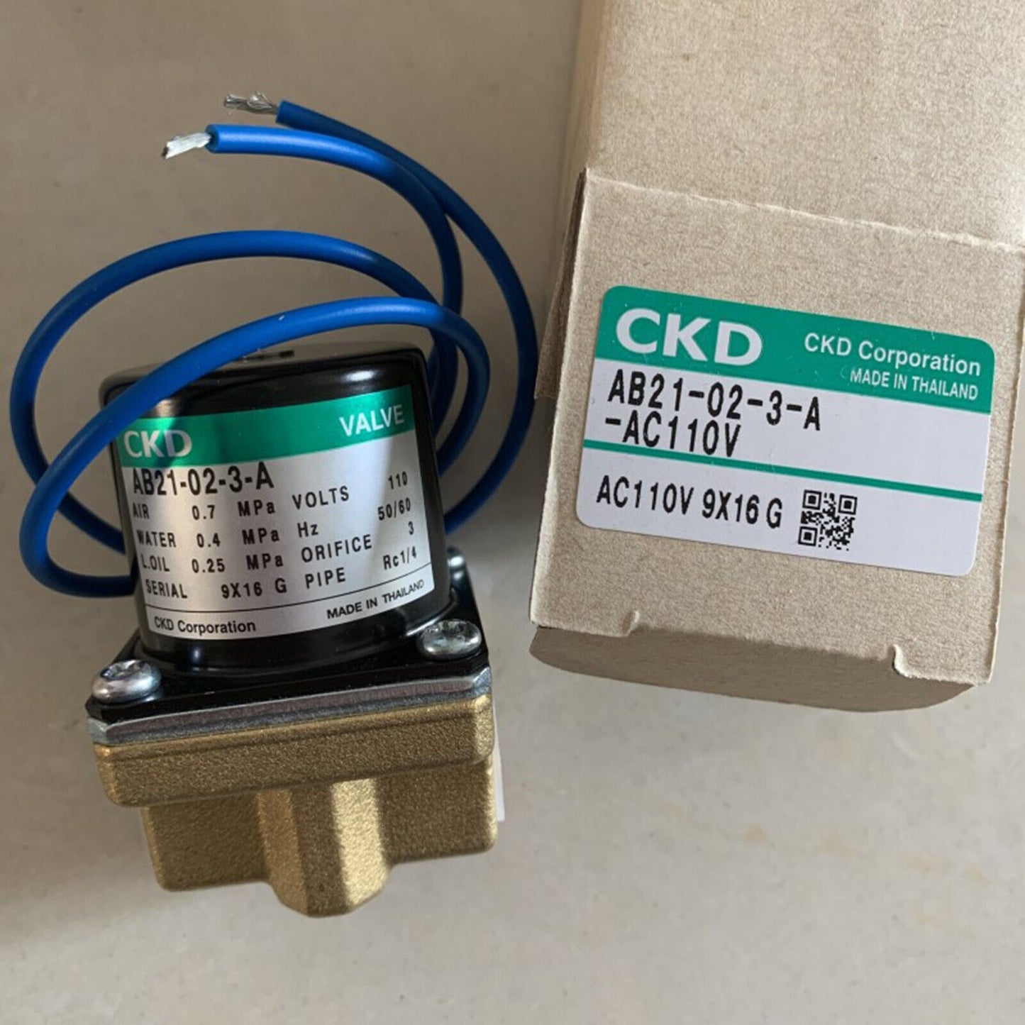 1PC   CKD AB21-02-3-A-AC110V Solenoid Valve In Box
