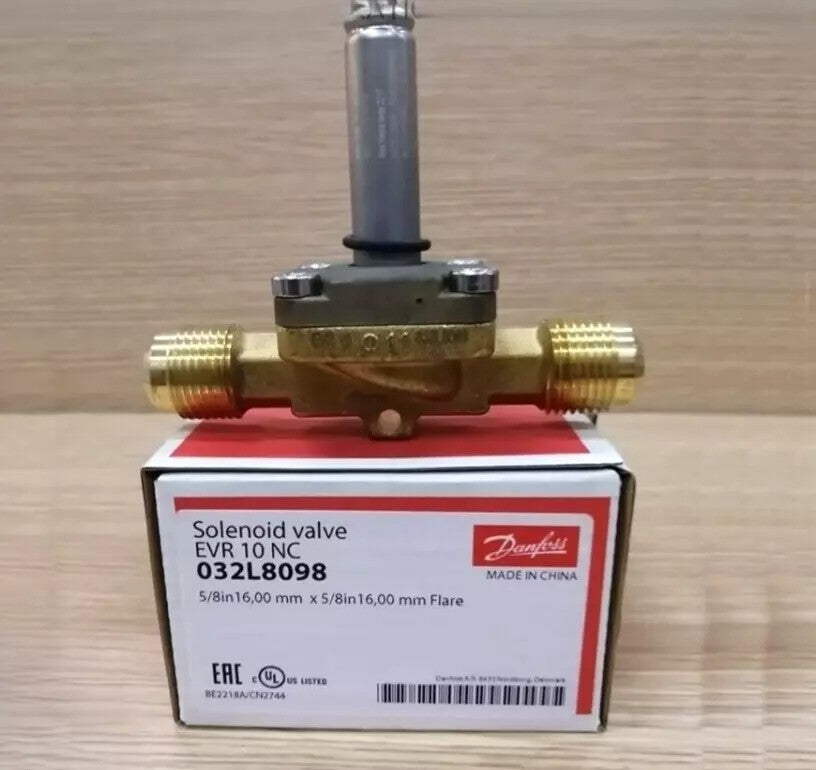 1 pcs For Danfoss EVR10 032L8098 replace 032F8098 Solenoid Valve