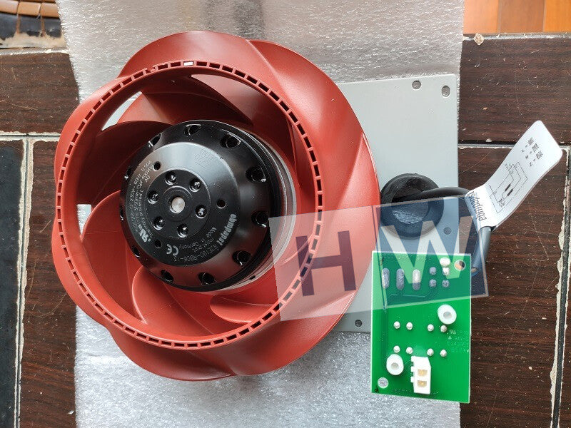 1PC  LA466711U002 M2E068-CF Parker Governor Fan