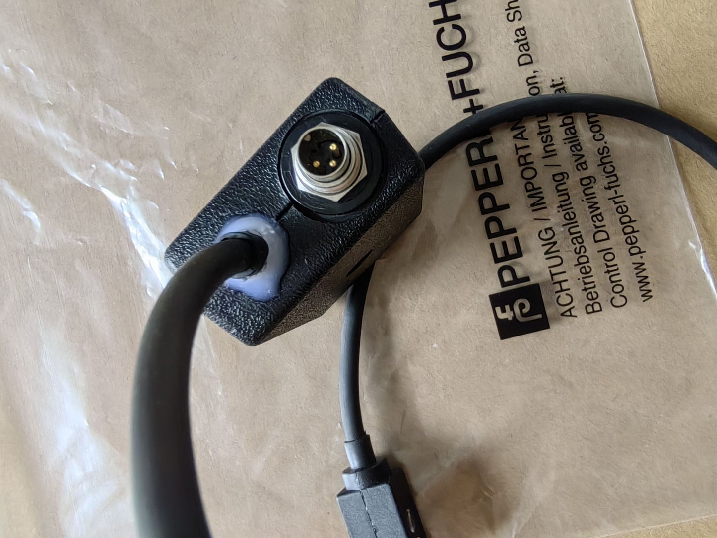 1/Piece  ML4-8-KSU-2325 PEPPERL FUCHS Photoelectric Switch Sensor 419115