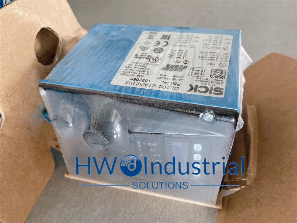 1/Piece  DL100-21AA2102 1052686 SICK Laser Distance Measuring Sensor
