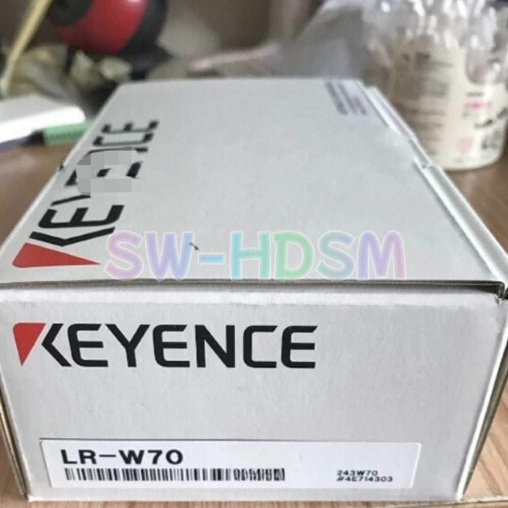 1PCS   KEYENCE LR-W70 Laser Sensor Freight Free