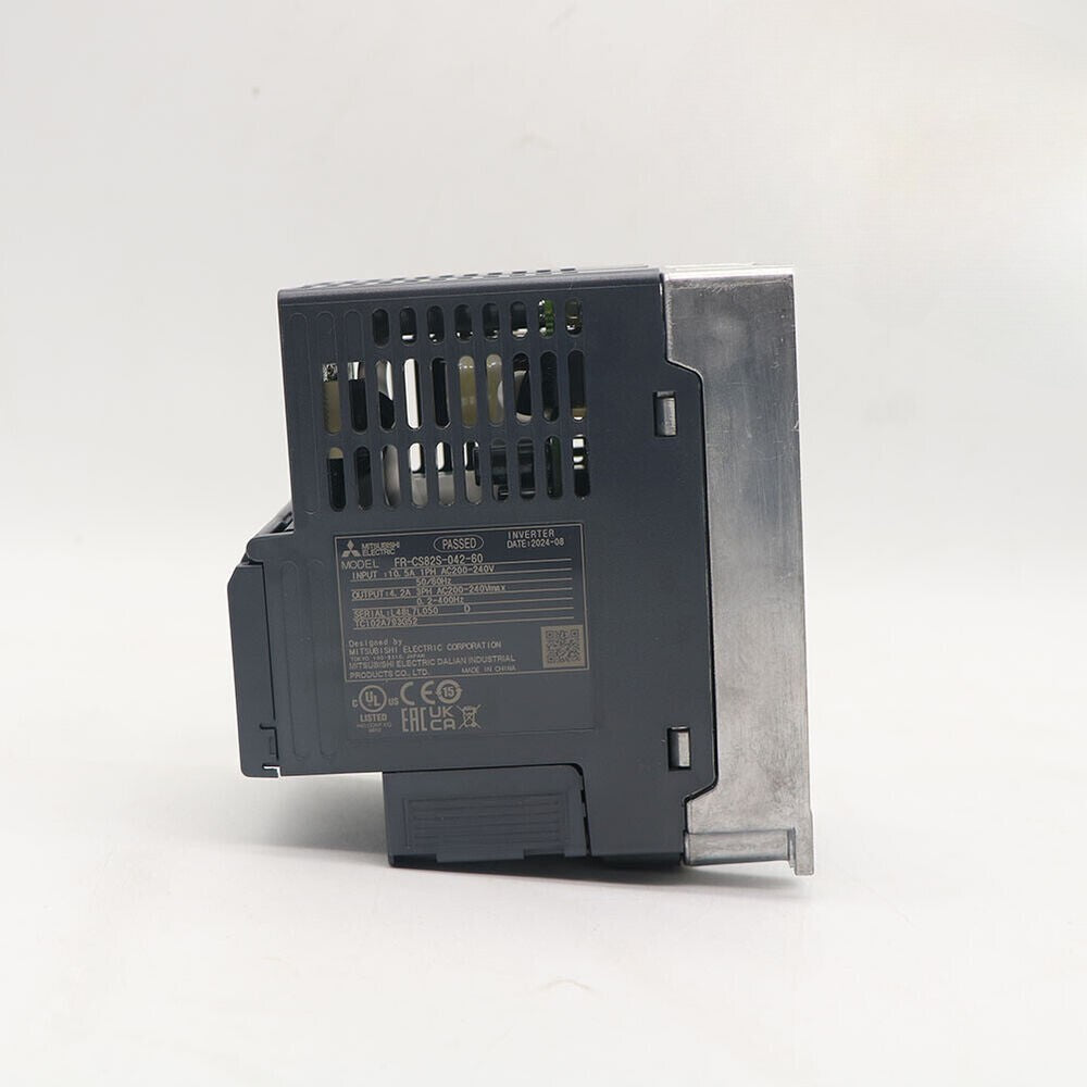 1PC  Mitsubishi FR-CS82S-042-60 Inverter FRCS82S04260 Fast shipping