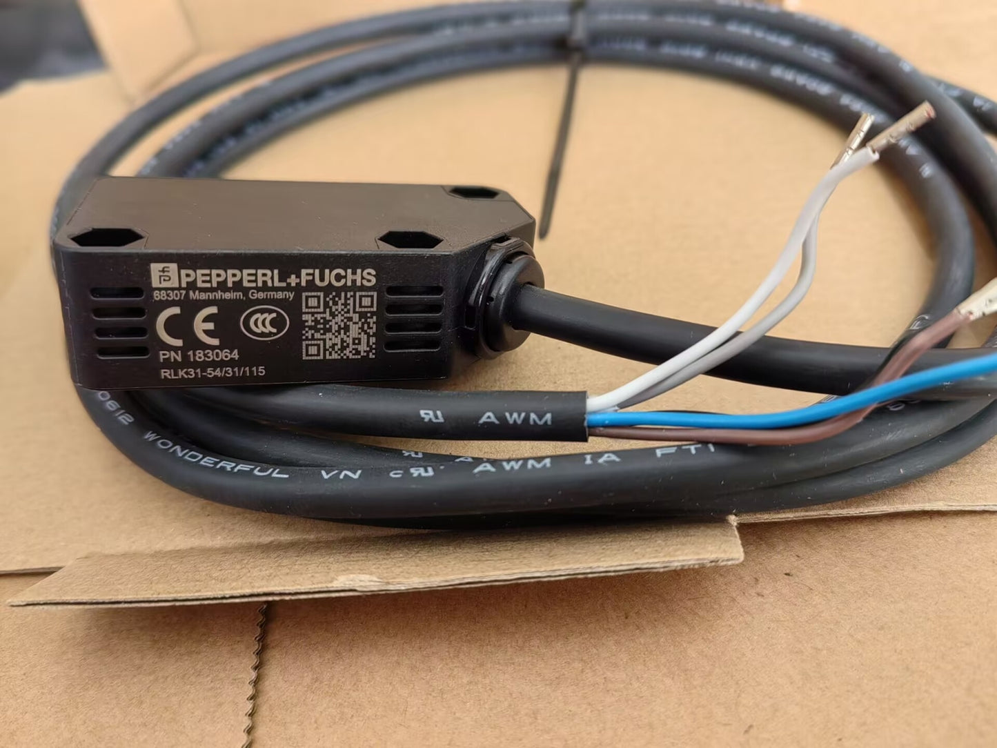 1/Piece RLK31-54/31/115 P+ F Diffuse Reflective Photoelectric Sensor 183064