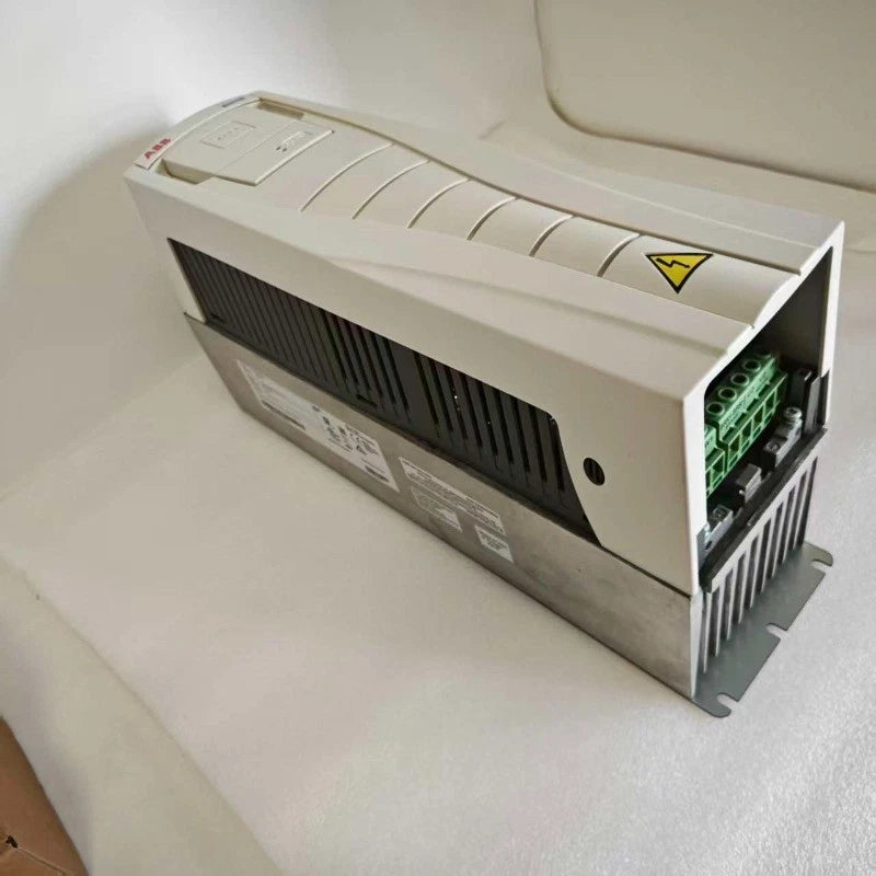 1PC  ACS550-U1-06A9-4 Inverter fast shipping by  or UPS