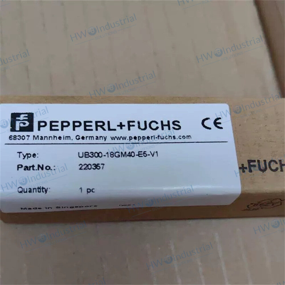 1/Piece UB300-18GM40-E5-V1 P +F Ultrasonic Sensor 220357