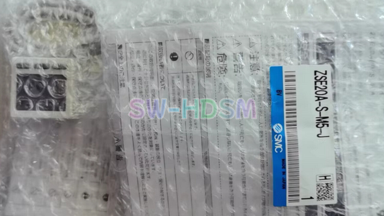1PCS  for SMC Digital Display Pressure Switch ZSE20A-S-M5-J Freight Free